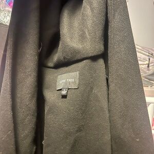 Love Tree Elegant Black Outerwear